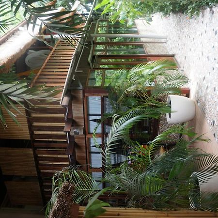 Raintree Lodge Port Moresby Esterno foto